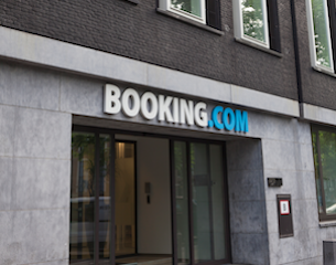 Booking.com-EB Live-2015