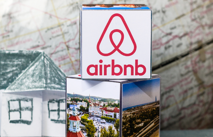 Airbnb extends remote working policy to August 2021